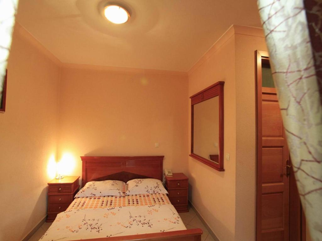 Pasha Garni Hotel Laktaši エクステリア 写真